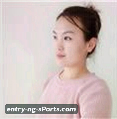 周婷
